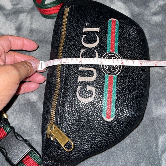 🍎SOLD🍎Gucci black leather belt bag excellent condition green n red strap - Picture 17 of 17